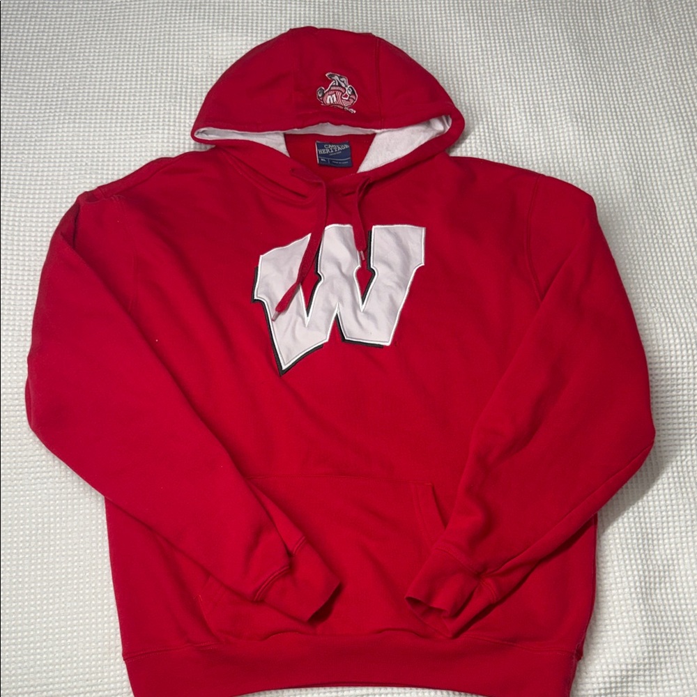 Red Campus Heritage NCAA University of Wisconsin with White “W” Logo Hoodie - XL